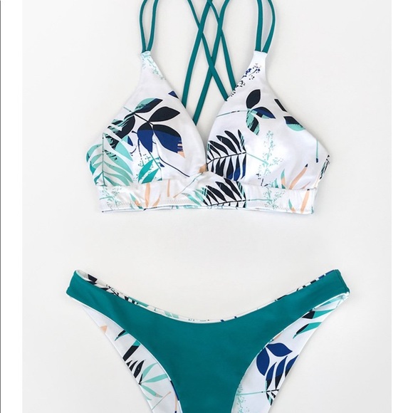 Cupshe Bikini Reversible XS - Picture 3 of 3